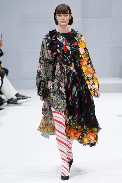 Look 29